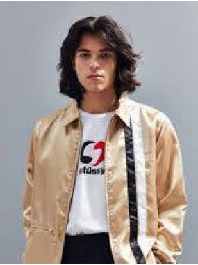 Stussy
Glossy satin racing jacket